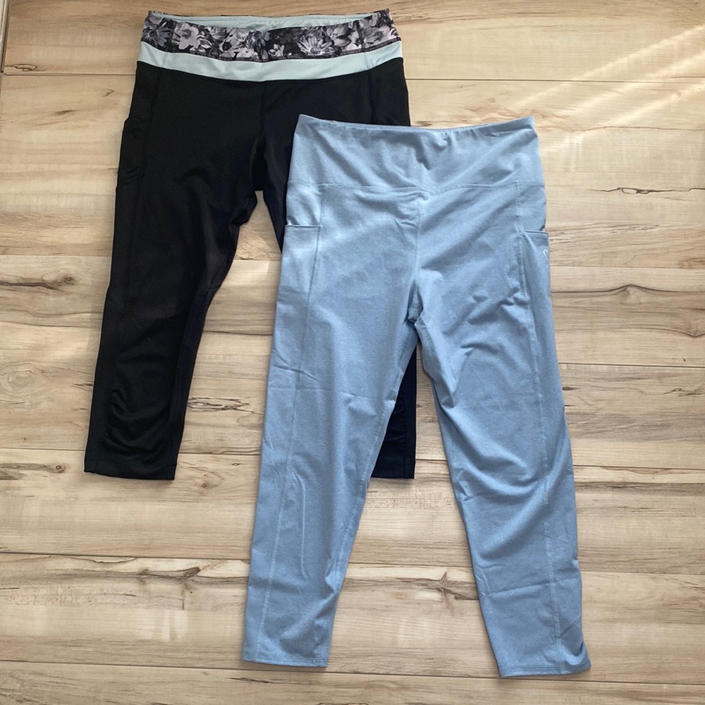 Adorable Womens L Capri With Pockets Bundle. Active Life and SF City Lights.
